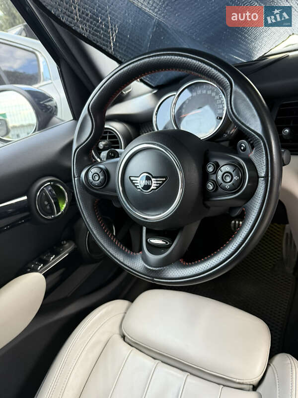 Хэтчбек MINI Cooper 2018 в Киеве