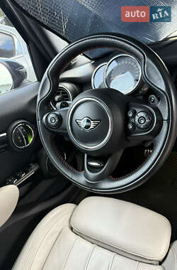 Хетчбек MINI Cooper 2018 в 