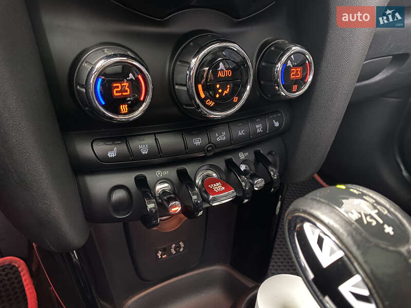 Хетчбек MINI Cooper 2015 в Вінниці