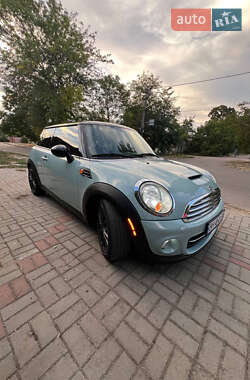 Хетчбек MINI Cooper 2011 в 