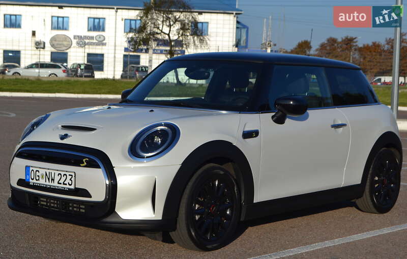 Хэтчбек MINI Cooper 2023 в Житомире фото 2 Хэтчбек MINI Cooper 2023 в Житомире