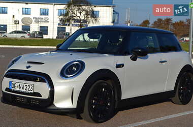 Хэтчбек MINI Cooper 2023 в 