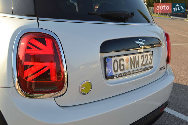 Хэтчбек MINI Cooper 2023 в Житомире фото 15 Хэтчбек MINI Cooper 2023 в Житомире