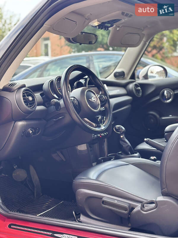 Хетчбек MINI Cooper 2017 в Полтаві