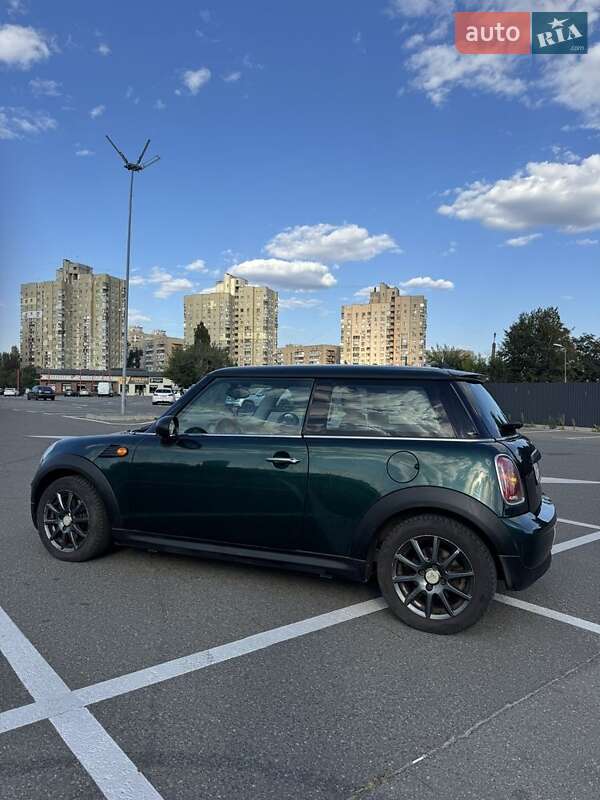 Хетчбек MINI Cooper 2010 в Києві