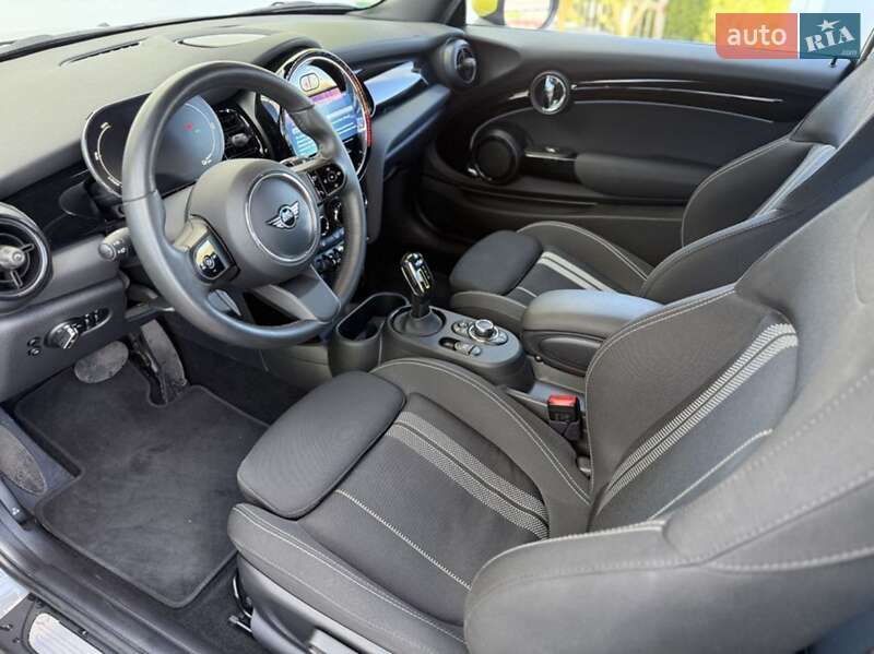 Хэтчбек MINI Cooper 2022 в Хмельницком