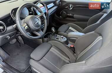 Хэтчбек MINI Cooper 2022 в 
