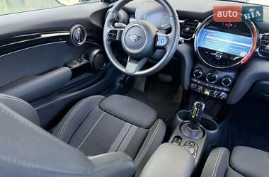 Хэтчбек MINI Cooper 2022 в 