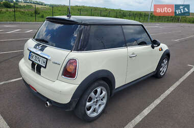 Хэтчбек MINI Cooper 2007 в 