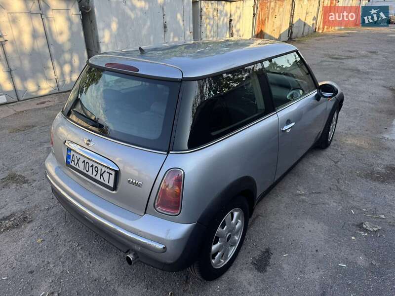 Хетчбек MINI Cooper 2002 в Харкові