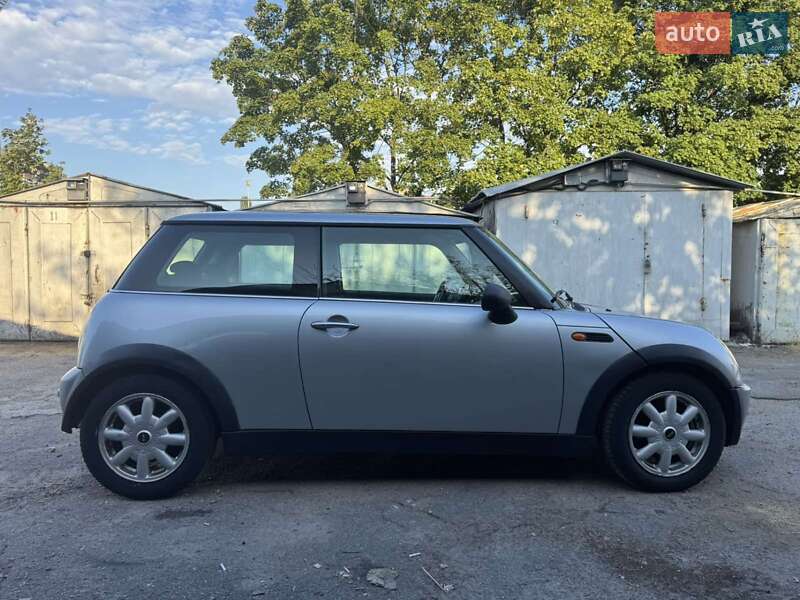 Хетчбек MINI Cooper 2002 в Харкові