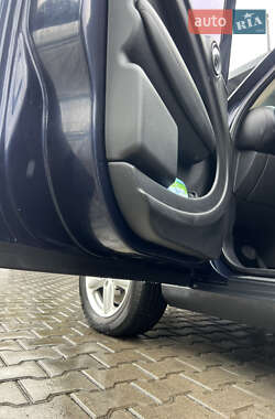 Хэтчбек MINI Cooper 2013 в 