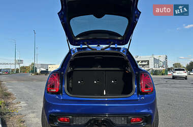 Хетчбек MINI Cooper 2020 в 