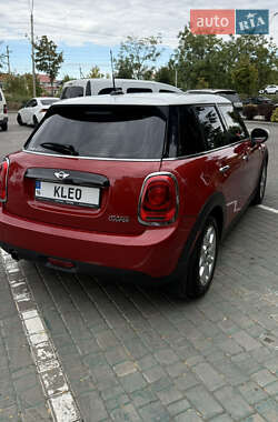 Хэтчбек MINI Cooper 2016 в 