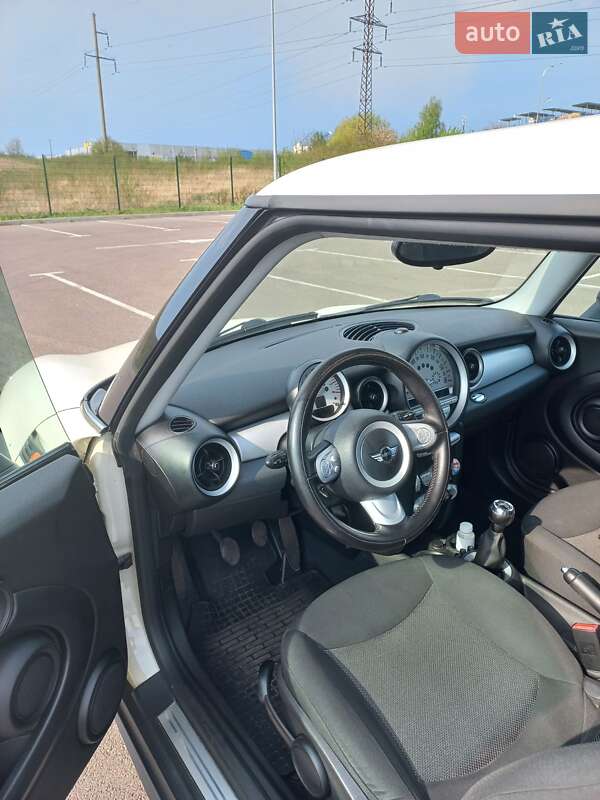 Хетчбек MINI Cooper 2009 в Рівному