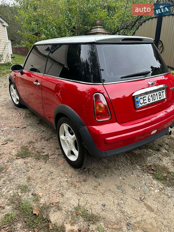 Хетчбек MINI Cooper 2001 в Чернівцях