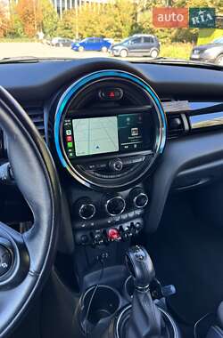 Хетчбек MINI Cooper 2014 в 