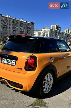 Хетчбек MINI Cooper 2014 в 