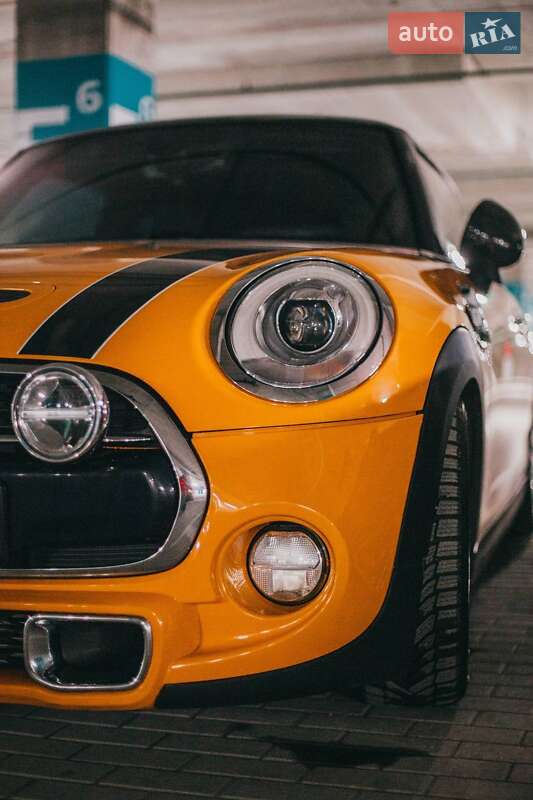 Хэтчбек MINI Cooper 2014 в Киеве