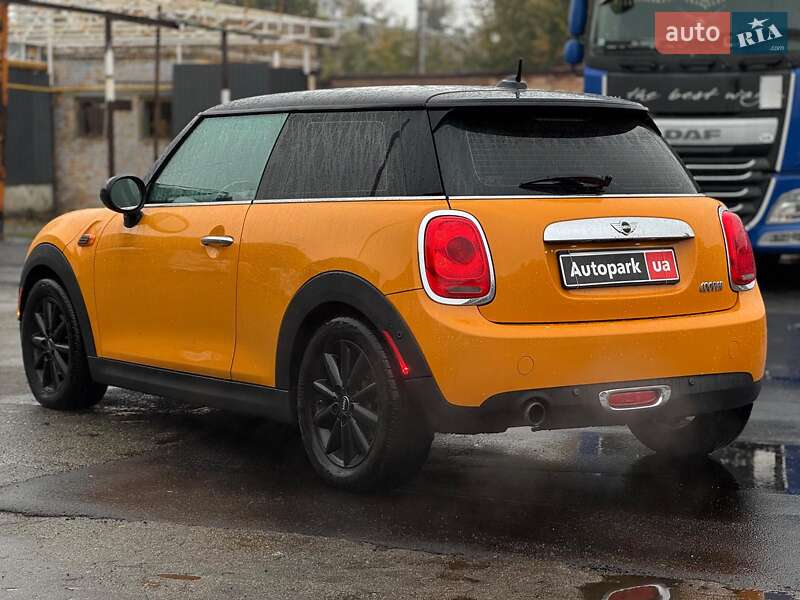 Хэтчбек MINI Cooper 2014 в Киеве