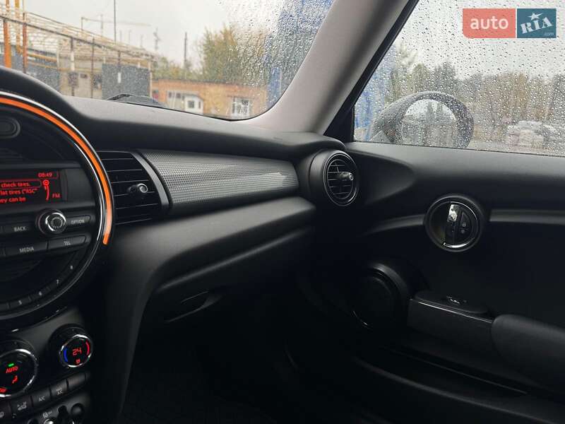 Хэтчбек MINI Cooper 2014 в Киеве