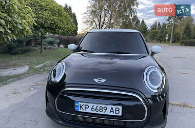 Хетчбек MINI Cooper 2022 в 
