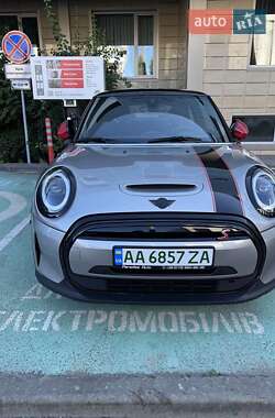 Хэтчбек MINI Cooper 2023 в 