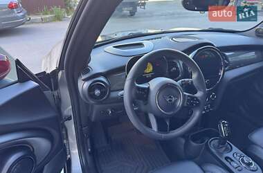 Хэтчбек MINI Cooper 2023 в 