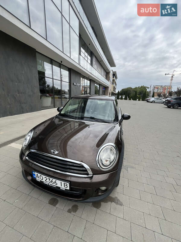 Хетчбек MINI Cooper 2010 в Ужгороді