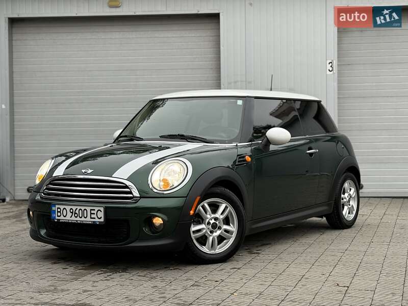 Хэтчбек MINI Cooper 2011 в Тернополе