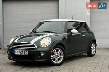 Хетчбек MINI Cooper 2011 в 
