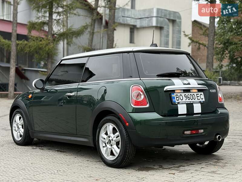 Хэтчбек MINI Cooper 2011 в Тернополе