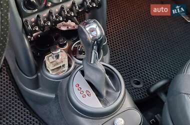 Хэтчбек MINI Cooper 2006 в 