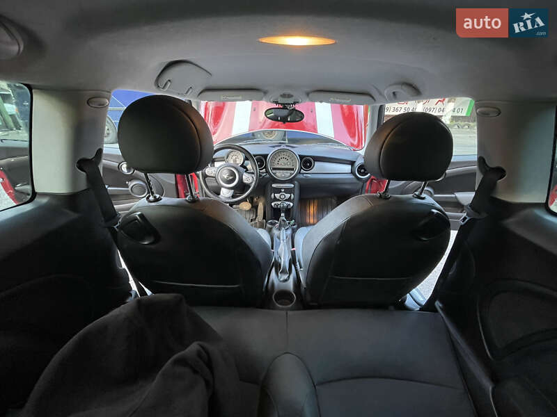 Хэтчбек MINI Cooper 2010 в Киеве