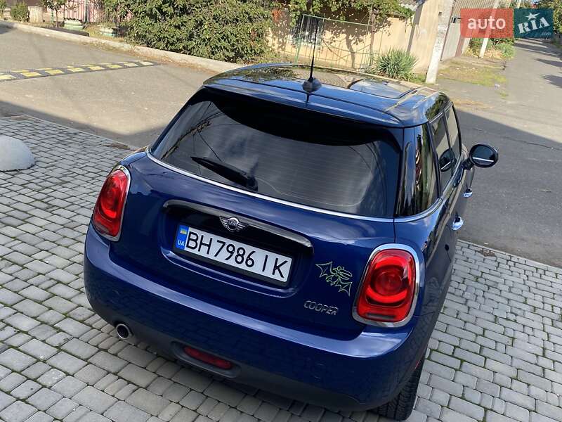 Хэтчбек MINI Cooper 2017 в Одессе