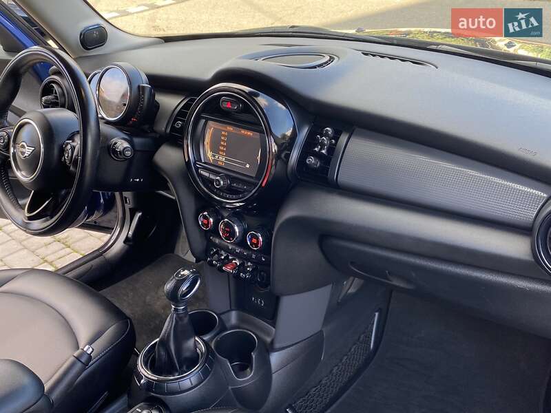 Хэтчбек MINI Cooper 2017 в Одессе