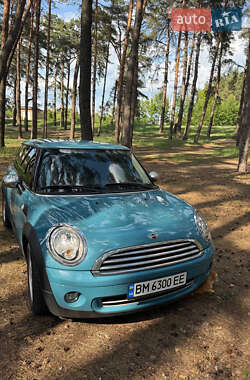 Хэтчбек MINI Cooper 2010 в 