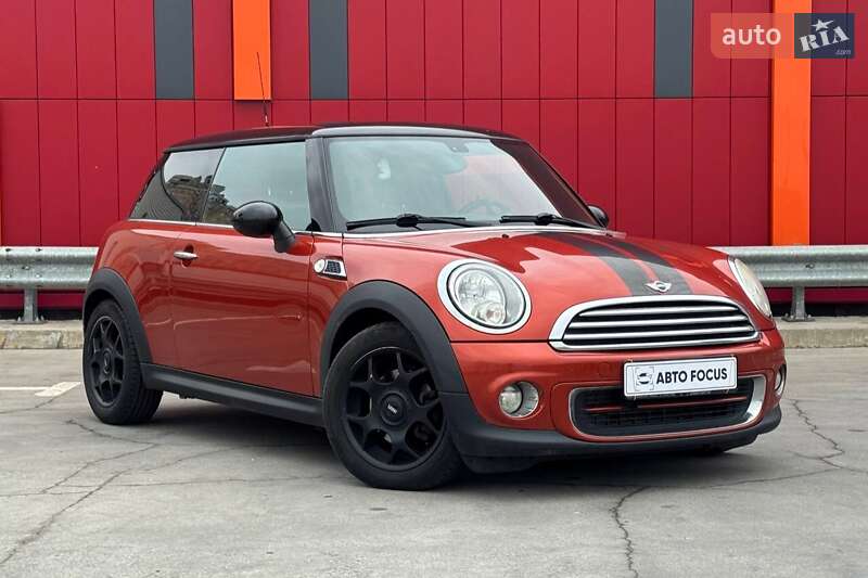 MINI Cooper 2011