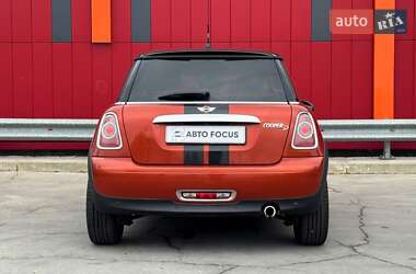 Хетчбек MINI Cooper 2011 в 