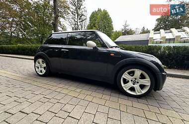 Хэтчбек MINI Cooper 2006 в 