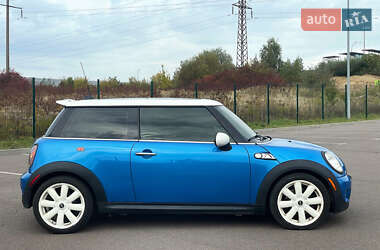 Хэтчбек MINI Cooper 2008 в 
