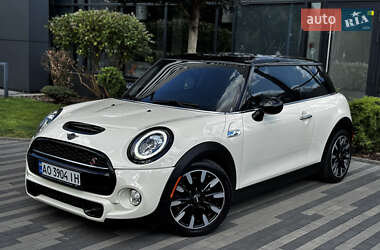 Хэтчбек MINI Cooper 2019 в 