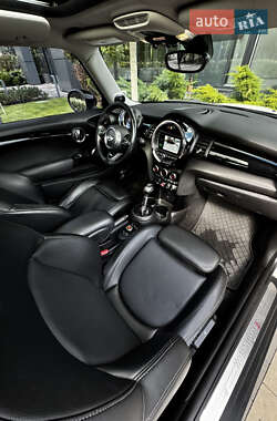 Хэтчбек MINI Cooper 2019 в 