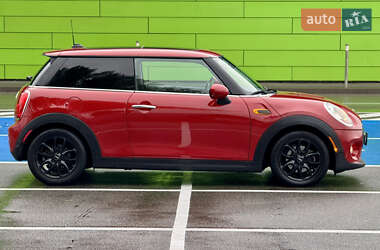 Хэтчбек MINI Cooper 2014 в 
