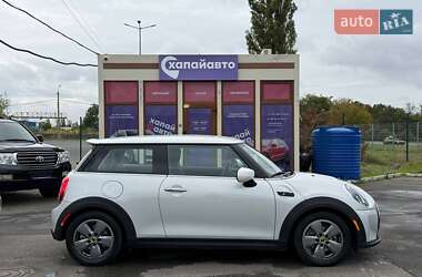 Хэтчбек MINI Cooper 2021 в 