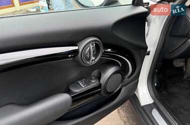 Хэтчбек MINI Cooper 2021 в 