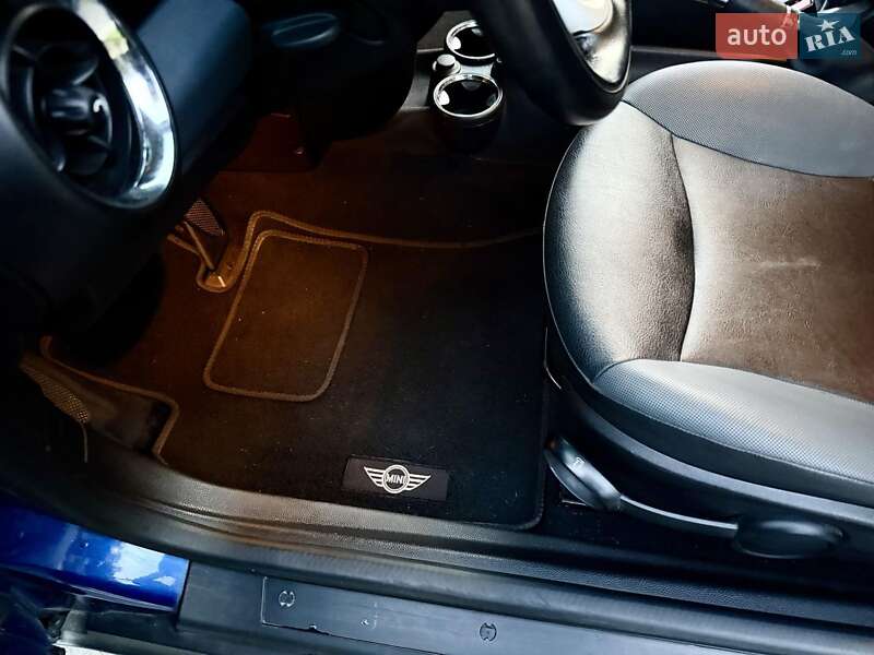 Хэтчбек MINI Cooper 2008 в Солотвине