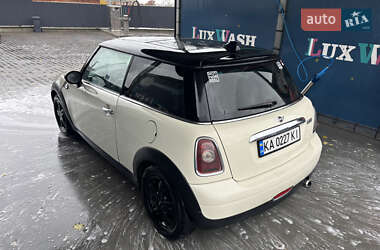 Хэтчбек MINI Cooper 2008 в 