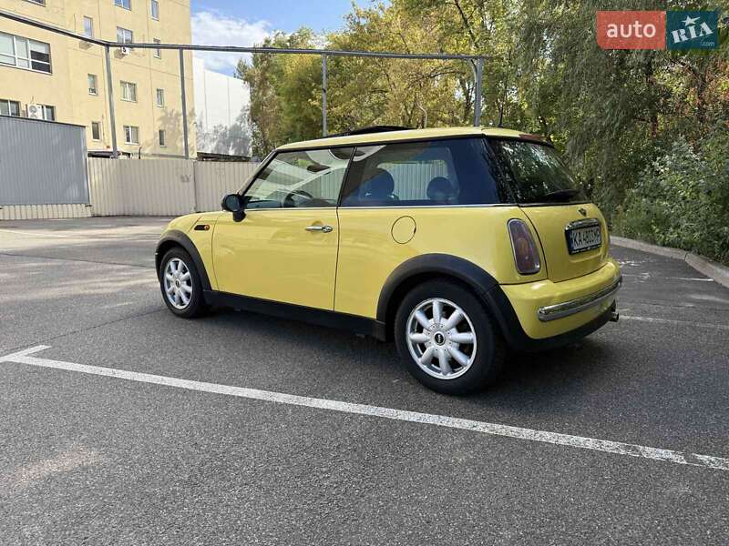 Хетчбек MINI Cooper 2002 в Броварах