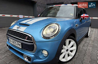 Хэтчбек MINI Cooper 2017 в 